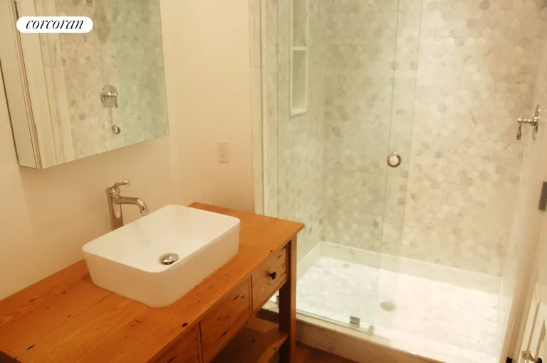 New York City Real Estate | View 478 Waverly Avenue, 2 | Top floor bathroom | View 9