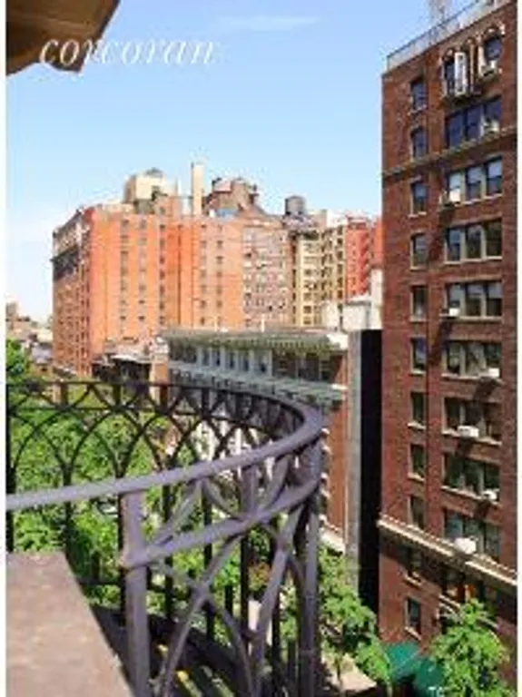 New York City Real Estate | View 26 East 10th Street, 8F | room 1 | View 2