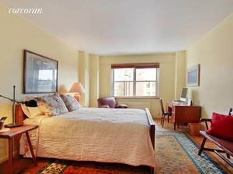 New York City Real Estate | View 70 East 10th Street, 11B | room 4 | View 5