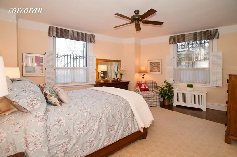 New York City Real Estate | View 160 Riverside Drive, 1A | room 5 | View 6