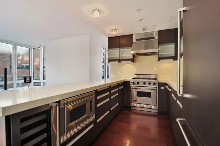 New York City Real Estate | View 125 West 21st Street, 10B | Kitchen | View 2