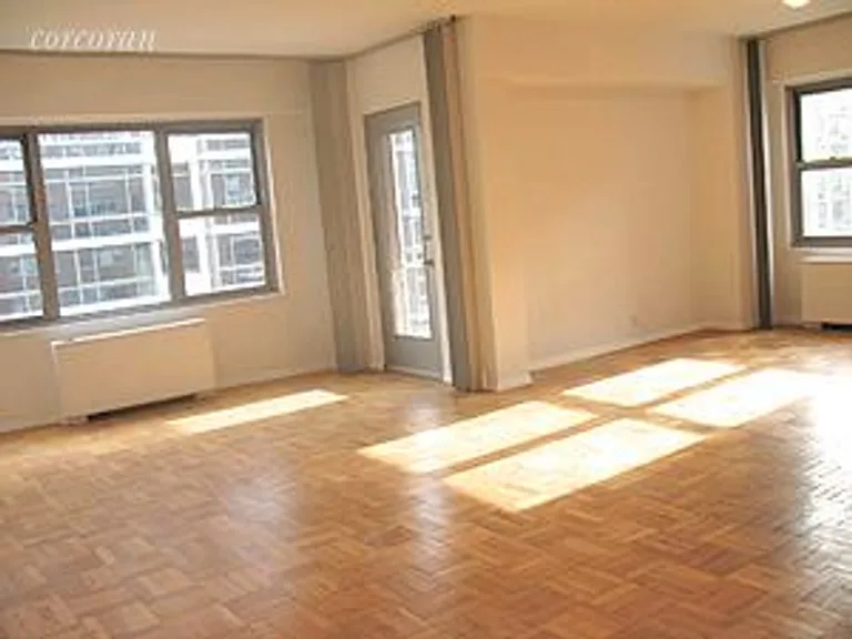 New York City Real Estate | View 360 East 72nd Street, A1511 | room 1 | View 2