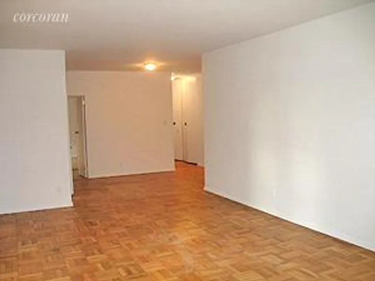New York City Real Estate | View 360 East 72nd Street, A1511 | room 2 | View 3
