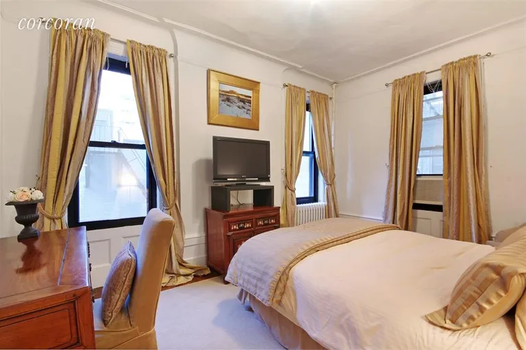 New York City Real Estate | View 61 East 86th Street, 63 | Bedroom | View 3