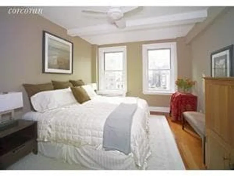 New York City Real Estate | View 11 West 69th Street, 9A | room 4 | View 5