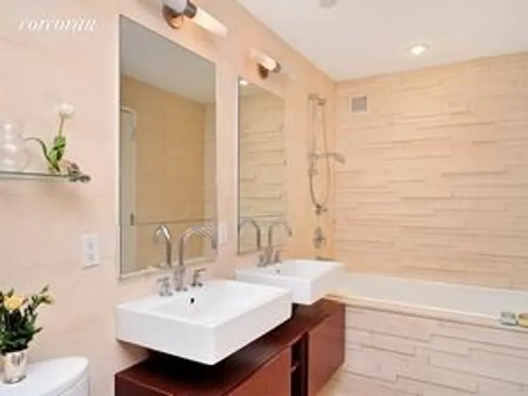 New York City Real Estate | View 100 West 18th Street, 7E | Master Bathroom | View 6