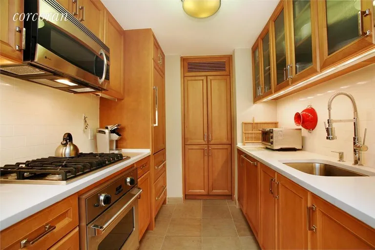 New York City Real Estate | View 205 East 85th Street, 5K | 2 Beds, 2 Baths | View 1