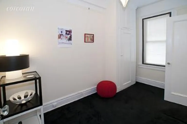 New York City Real Estate | View 440 West End Avenue, 9A | Staff Room | View 3