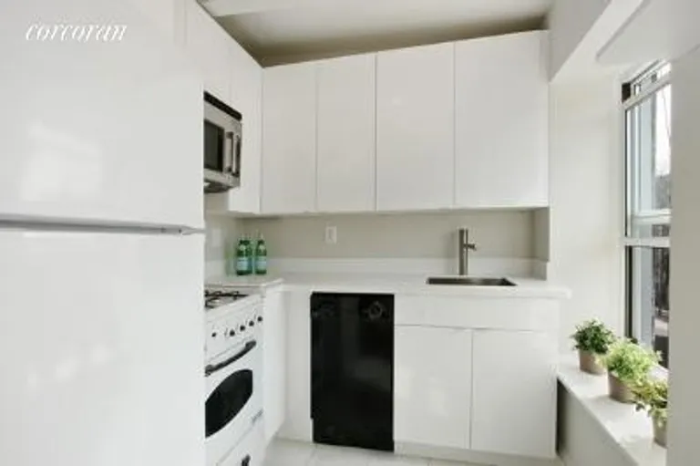 New York City Real Estate | View 12 Cheever Place, 3 | Windowed Kitchen | View 6