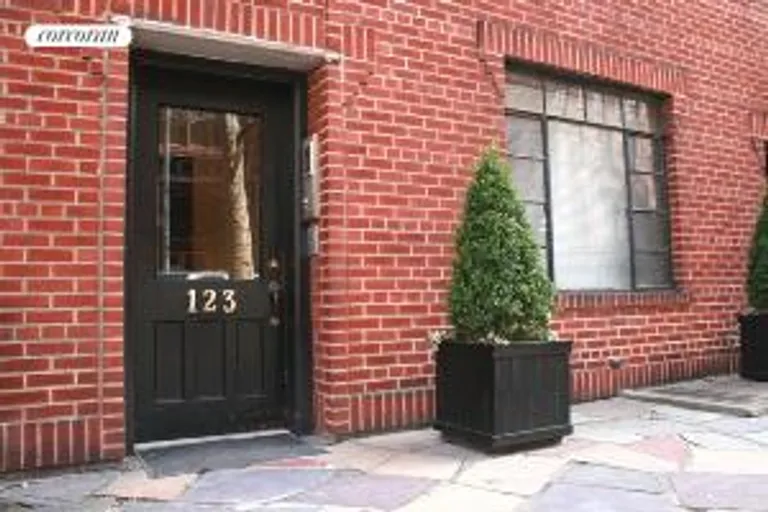 New York City Real Estate | View 123 Henry Street, 1B | room 4 | View 5
