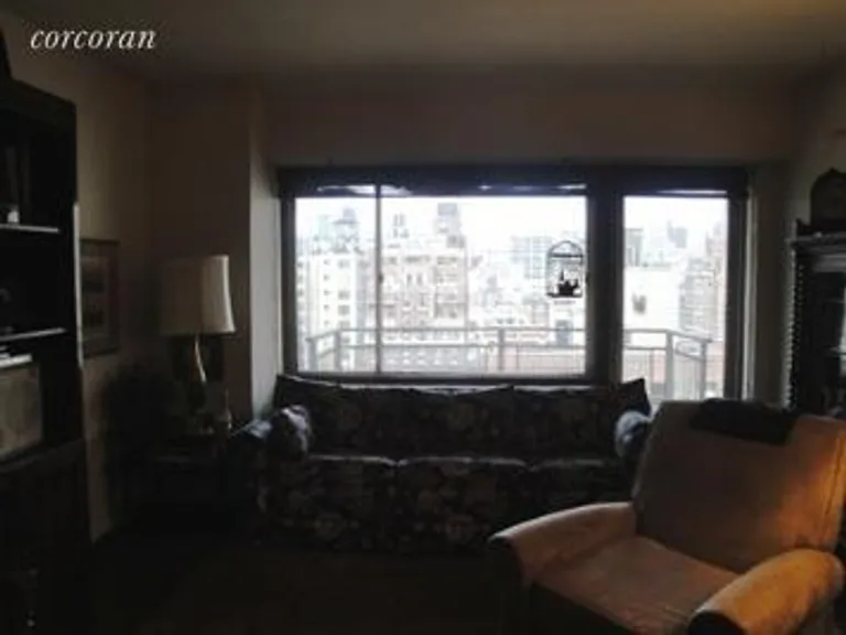 New York City Real Estate | View 118 East 60th Street, 15B | room 2 | View 3