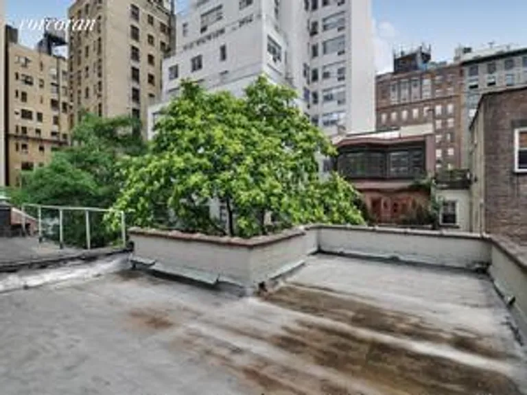 New York City Real Estate | View 42 East 73rd Street, 5 FL | room 2 | View 3