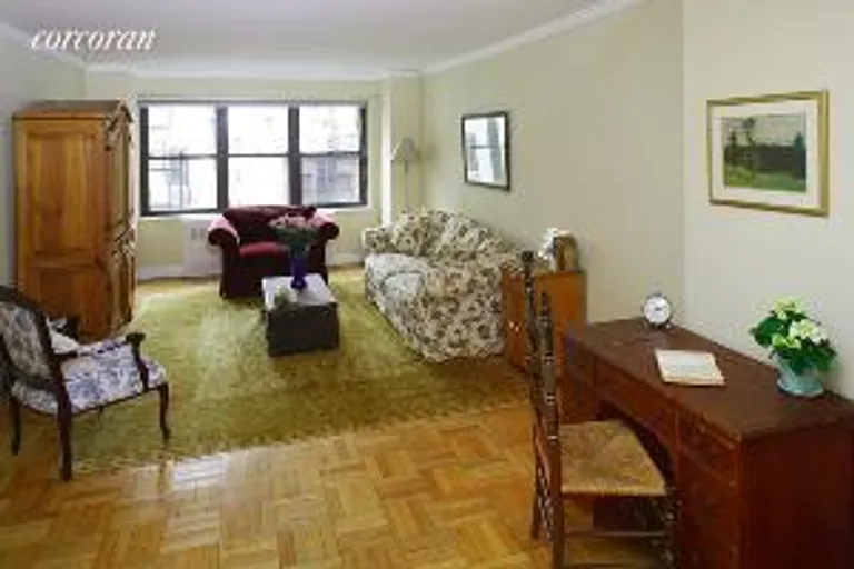 New York City Real Estate | View 251 East 51st Street, 5M | 1 Bed, 1 Bath | View 1