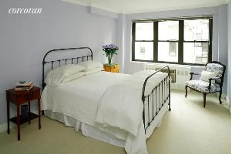 New York City Real Estate | View 251 East 51st Street, 5M | room 2 | View 3