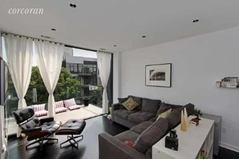 New York City Real Estate | View 180 Woodpoint Road, 4R | room 1 | View 2