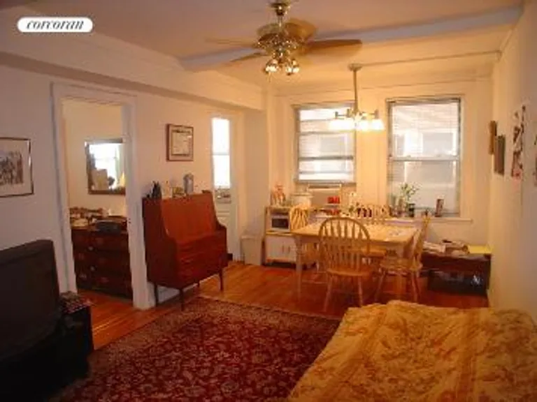 New York City Real Estate | View 333 East 43rd Street, 509 | 1 Bed, 1 Bath | View 1
