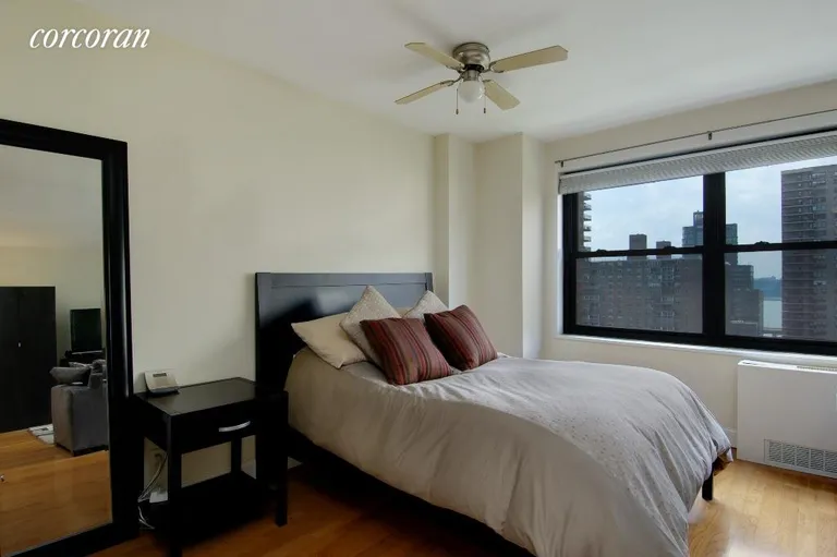 New York City Real Estate | View 160 West End Avenue, 15G | room 1 | View 2
