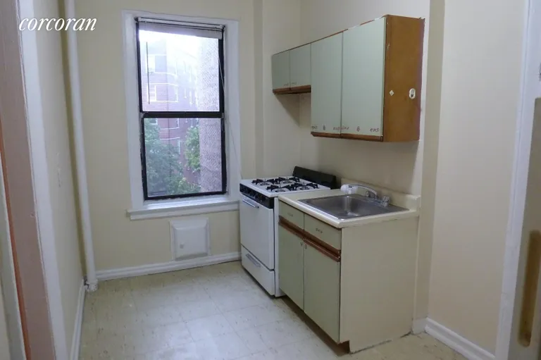 New York City Real Estate | View 870 West 181st Street, 35 | room 3 | View 4