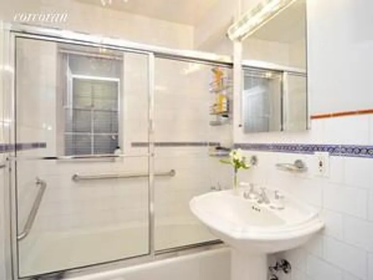 New York City Real Estate | View 175 West 13th Street, 14F | room 4 | View 5