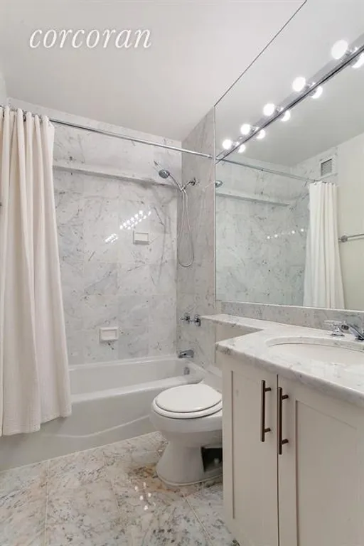 New York City Real Estate | View 45 East 25th Street, 19D | Bathroom | View 5