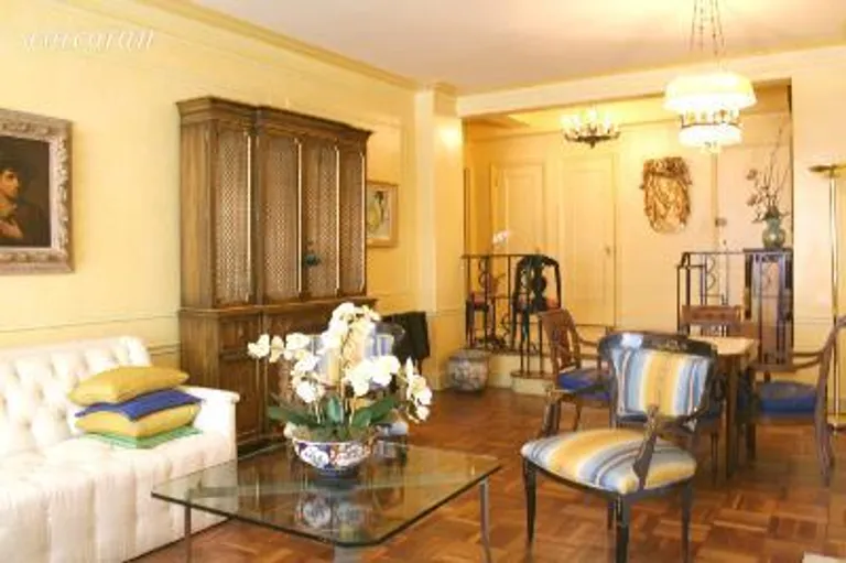 New York City Real Estate | View 25 Central Park West, 5B | 2 Beds, 2 Baths | View 1