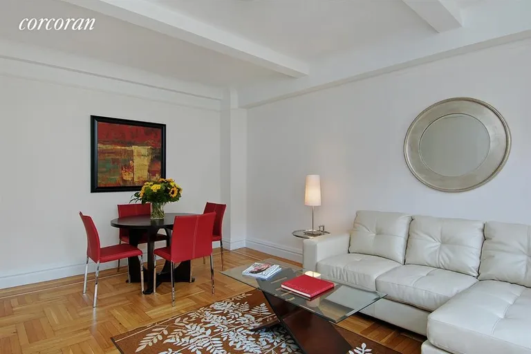 New York City Real Estate | View 170 West 81st Street, 6D | Living Room | View 2