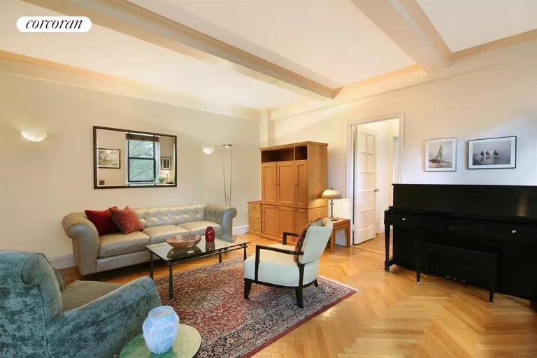 New York City Real Estate | View 124 West 93rd Street, 6F | Living Room | View 2