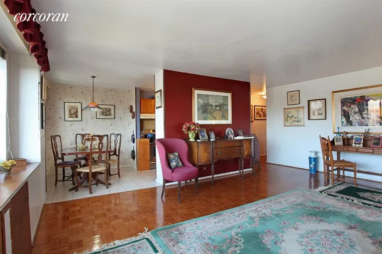 New York City Real Estate | View 185 Hall Street, 1112 | Dining Room | View 2