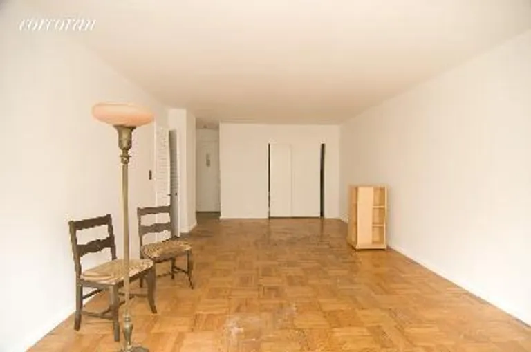 New York City Real Estate | View 101 West 12th Street, 3P | room 1 | View 2