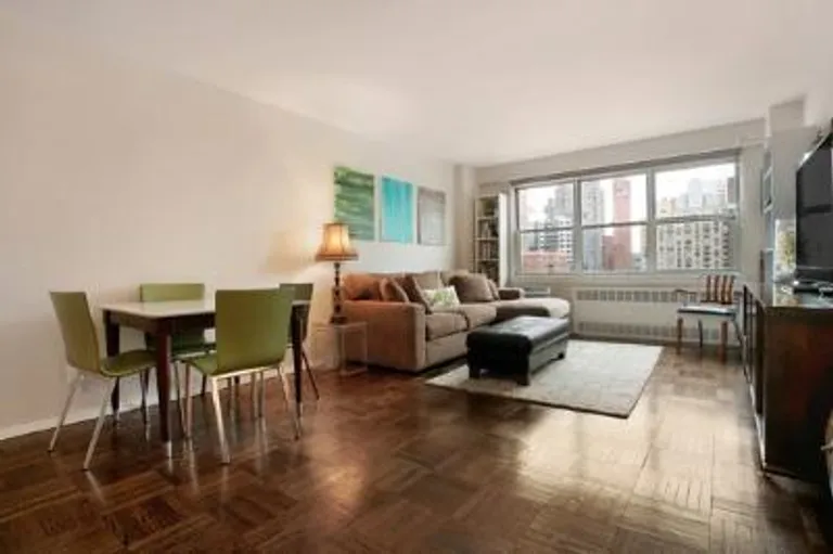New York City Real Estate | View 300 East 71st Street, 15C | 2 Beds, 2 Baths | View 1
