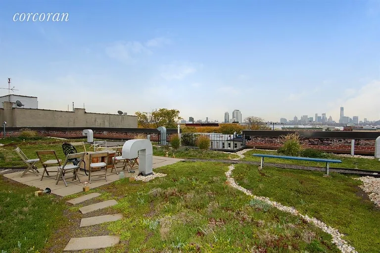 New York City Real Estate | View 88 Meserole Avenue, 2A | Rooftop garden | View 4
