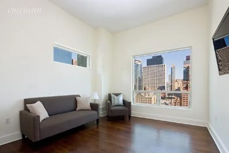 New York City Real Estate | View 250 East 49th Street, 7A | 1 Bed, 1 Bath | View 1