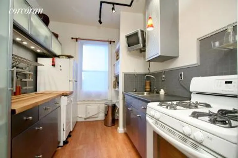 New York City Real Estate | View 429 Clinton Avenue, 31 | 2 Beds, 1 Bath | View 1