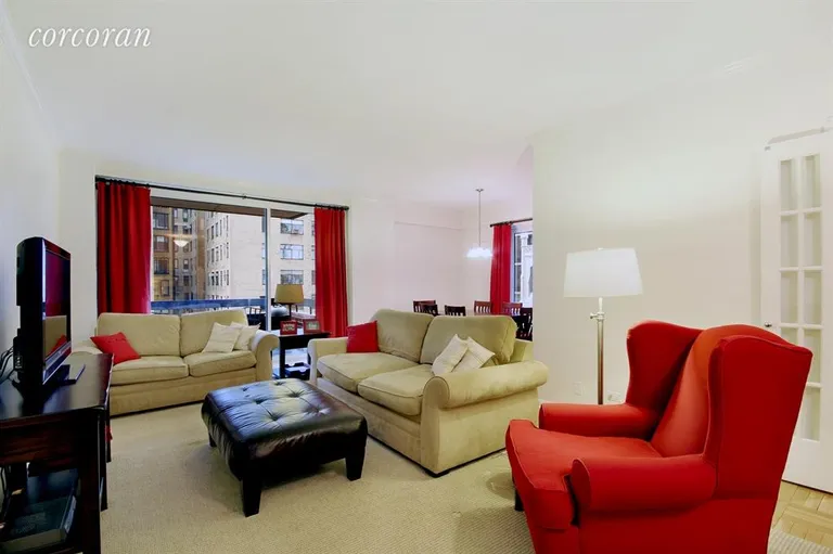 New York City Real Estate | View 45 East 89th Street, 10G | Living Room | View 3