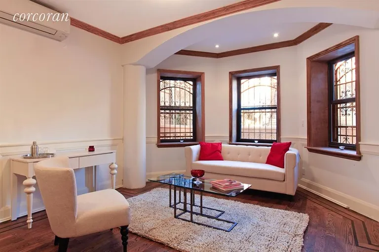 New York City Real Estate | View 290 Greene Avenue, 1 | Living Room | View 2