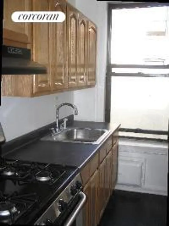 New York City Real Estate | View 870 West 181st Street, 56 | room 3 | View 4