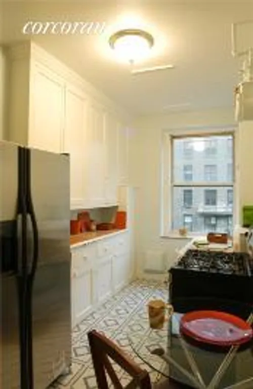 New York City Real Estate | View 505 West End Avenue, 8B | room 2 | View 3