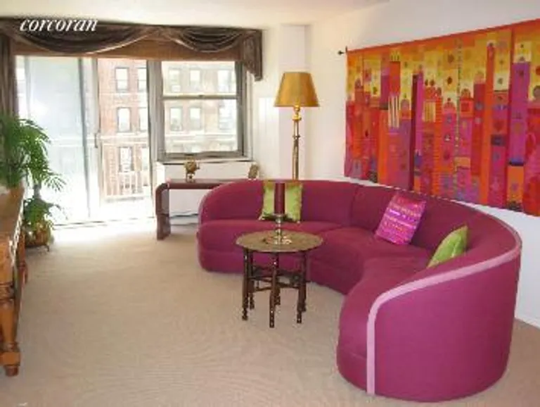 New York City Real Estate | View 301 East 79th Street, 8N | 1 Bed, 1 Bath | View 1