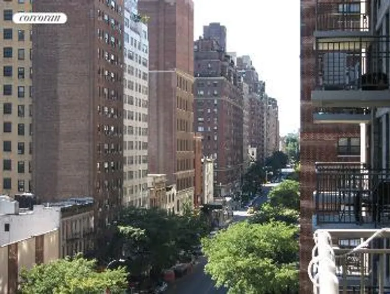 New York City Real Estate | View 301 East 79th Street, 8N | room 6 | View 7