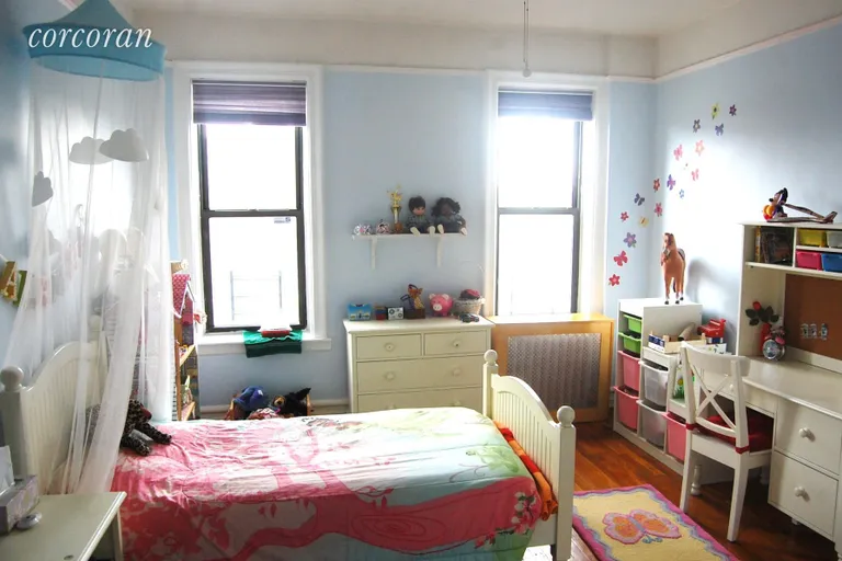 New York City Real Estate | View 179 Ocean Parkway, 4D | room 4 | View 5