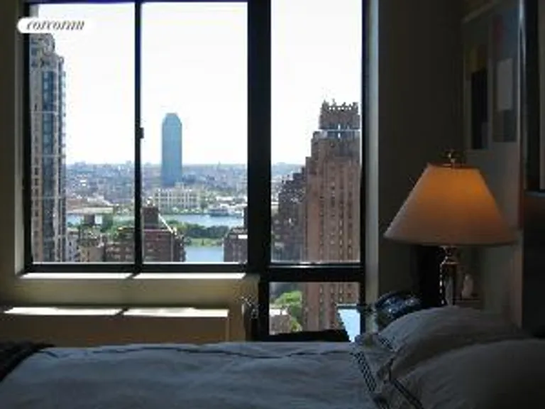 New York City Real Estate | View 255 East 49th Street, 27B | room 9 | View 10