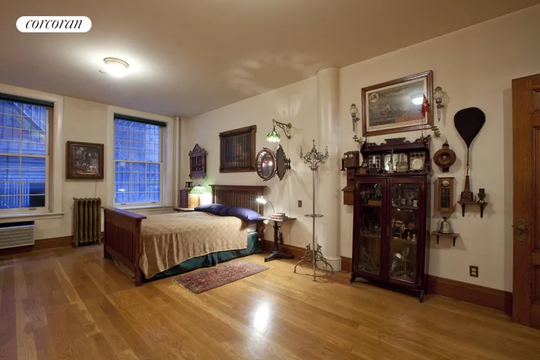 New York City Real Estate | View 31 West 31st Street, 4TH FLOOR | Quiet Oversized Bedrooms | View 5