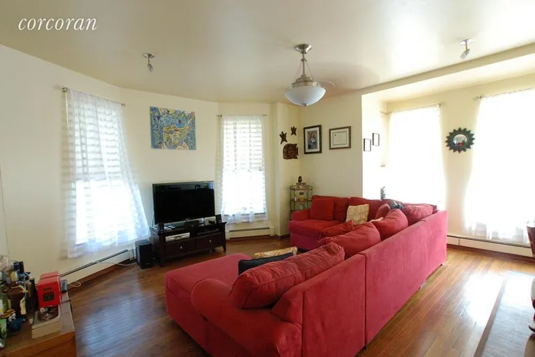 New York City Real Estate | View 582 Throop Avenue, 2A | 2 Beds, 1 Bath | View 1