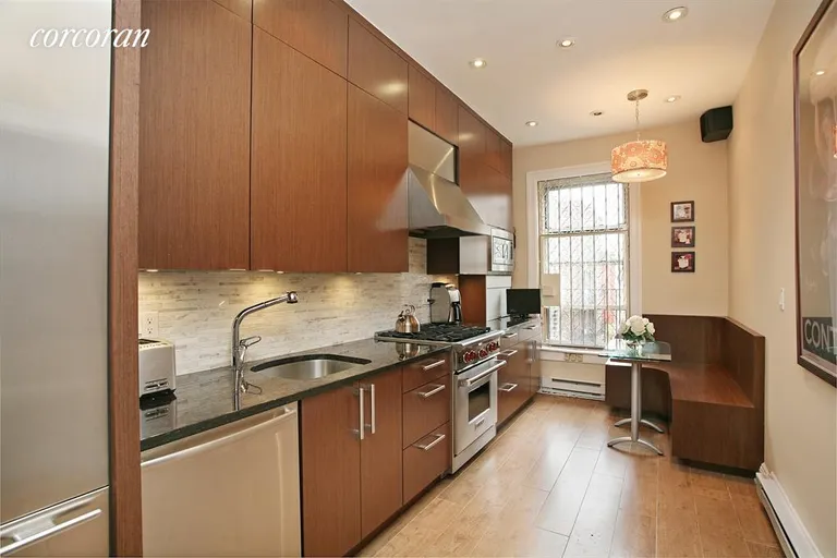 New York City Real Estate | View 202 West 85th Street, 5 | Kitchen | View 4