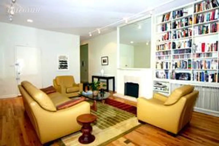 New York City Real Estate | View 130 East 19th Street, 3 | room 1 | View 2