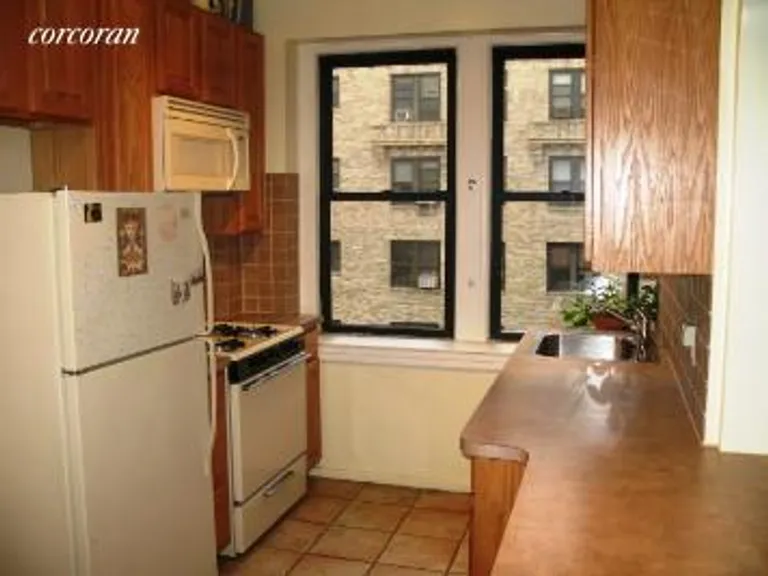 New York City Real Estate | View 854 West 181st Street, 4B | room 1 | View 2