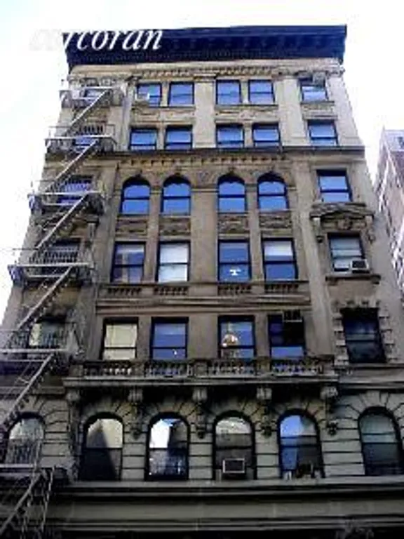 New York City Real Estate | View 30 East 21st Street, 3A | room 1 | View 2