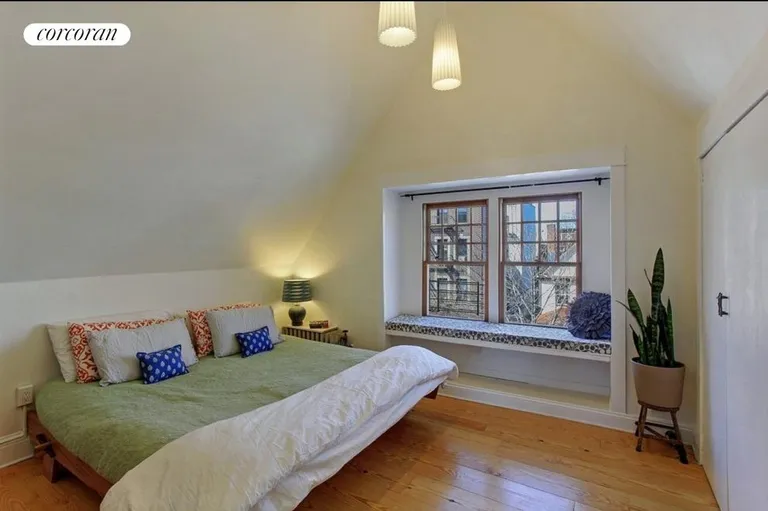 New York City Real Estate | View 391 Marlborough Road | room 4 | View 5
