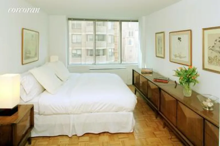 New York City Real Estate | View 61 West 62Nd Street, 9J | room 2 | View 3