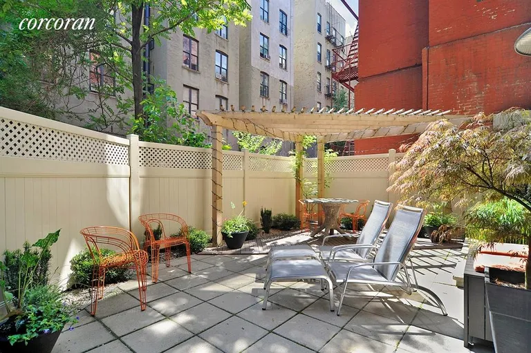 New York City Real Estate | View 304 West 114th Street, 1B | Garden | View 2